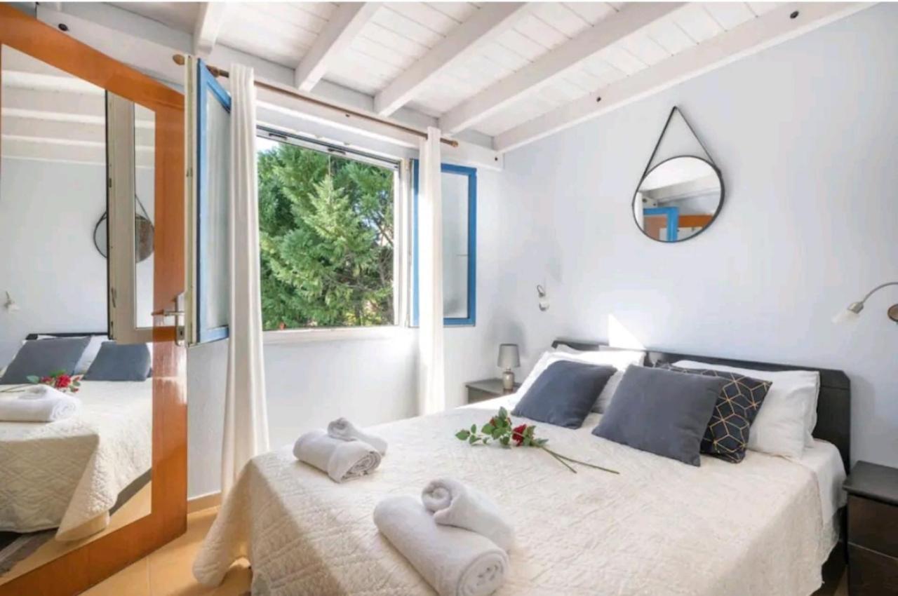 Govino Bay Luxury Beach Loft Apartment Danilia Buitenkant foto