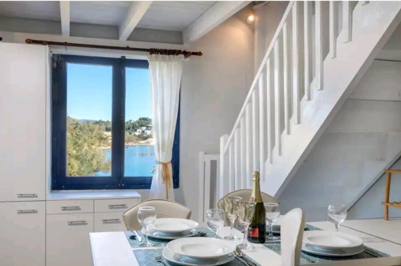 Govino Bay Luxury Beach Loft Apartment Danilia Buitenkant foto