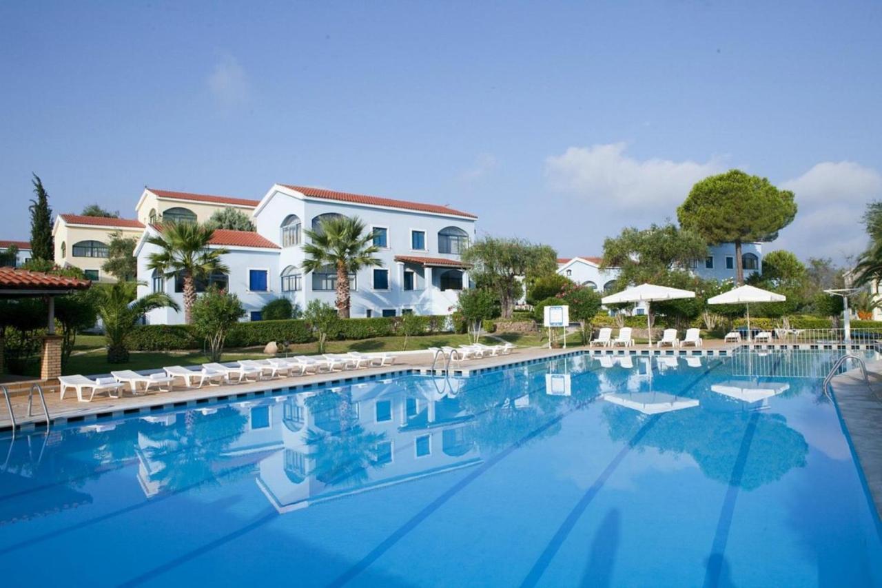 Govino Bay Luxury Beach Loft Apartment Danilia Buitenkant foto