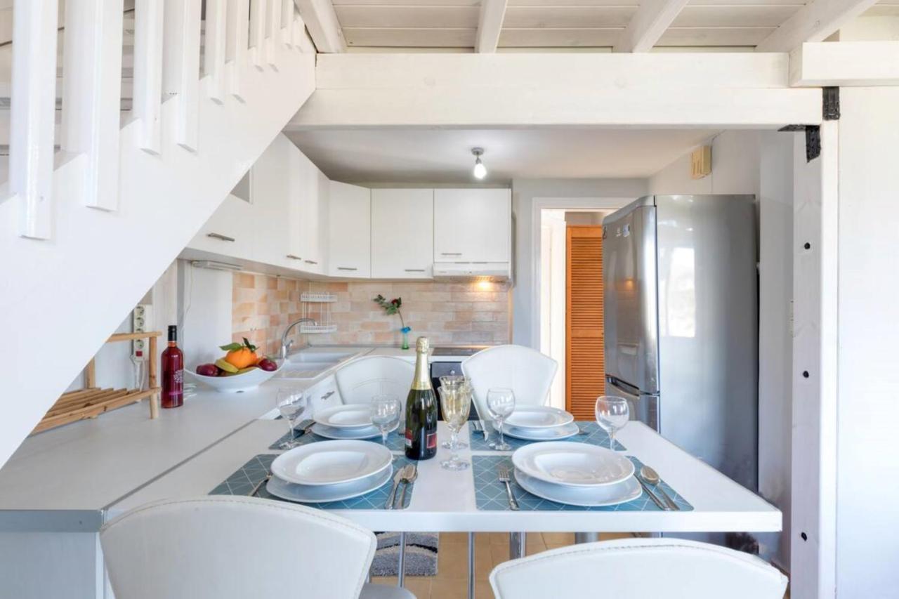 Govino Bay Luxury Beach Loft Apartment Danilia Buitenkant foto
